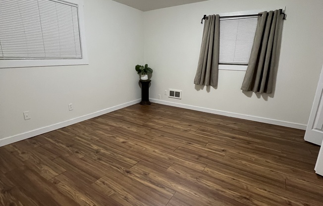 5403 240 ST SW