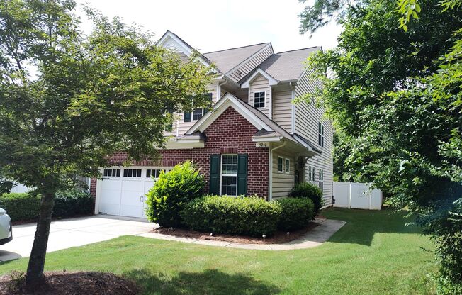 Move-in ready Townhome with in Stone Creek Ranch!