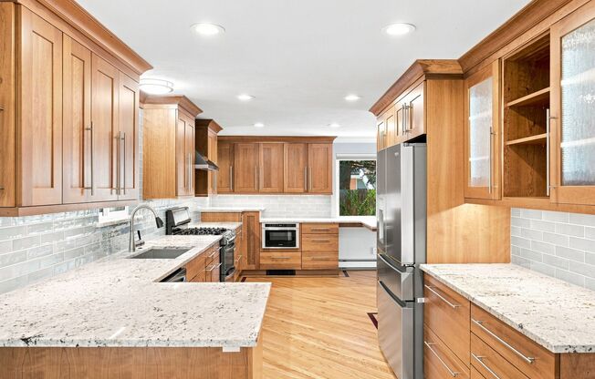 Charming 3-Bedroom Home in Lakewood, CO