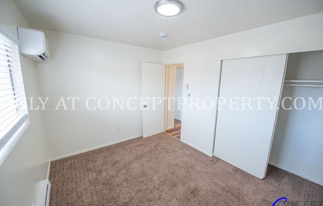 2 beds, 1 bath, 864 sqft, $1,249, Unit 09