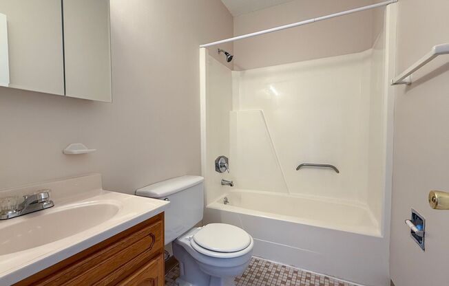 1 bed, 1 bath, 476 sqft, $1,280, Unit 405