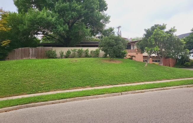 Mid-century home ready for move-in