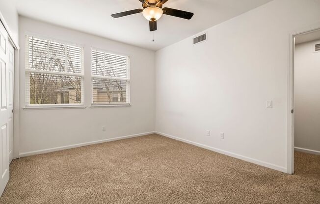 3 beds, 2 baths, 1,272 sqft, $2,125, Unit 231