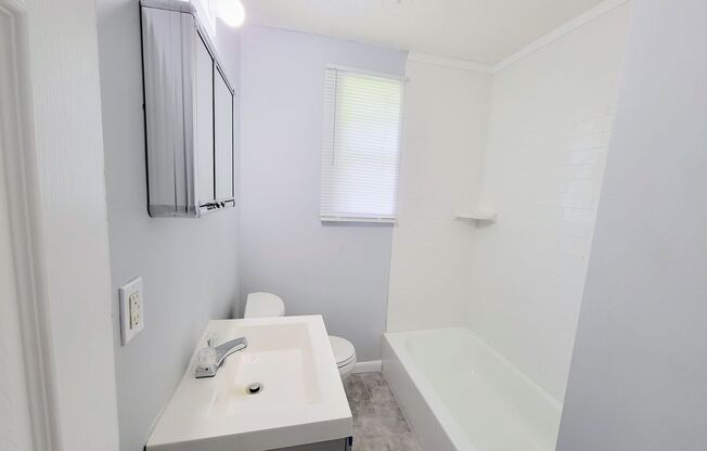 Renovated 3/2 Rental Home Available Today!!