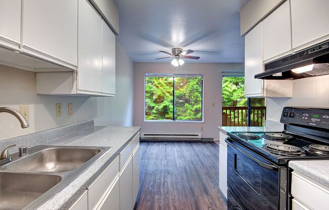 1 bed, 1 bath, 680 sqft, $1,555, Unit F206