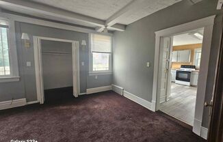 1 bed, 1 bath, $900, Unit 50 S Walnut #1