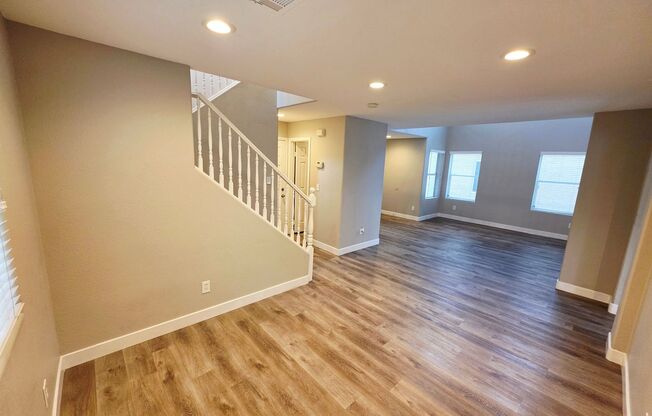 Beautiful 4bd 2.5ba in the Northwest!