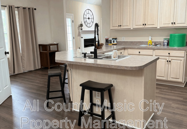 5108 VINEYARD PT