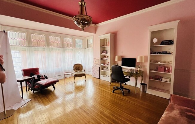 351 Beacon St Apt 4