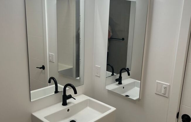 Studio, 1 bath, 468 sqft, $2,750, Unit 512