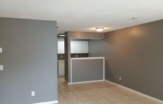 2 beds, 1 bath, $1,250, Unit #816 3000 SE 52nd Ave Unit C