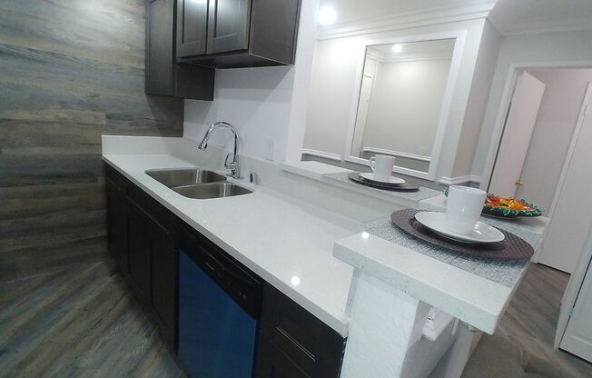 2 beds, 2 baths, 910 sqft, $2,895, Unit 302