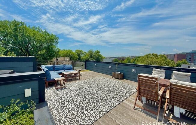 1018 Douglas Street NE