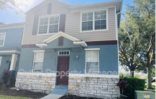 2334 VICTORIA FLS DR