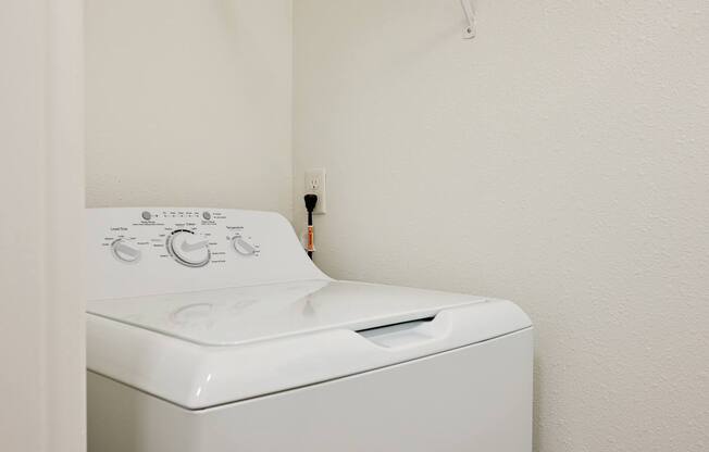 Haven Lake Oswego | Washer & Dryer