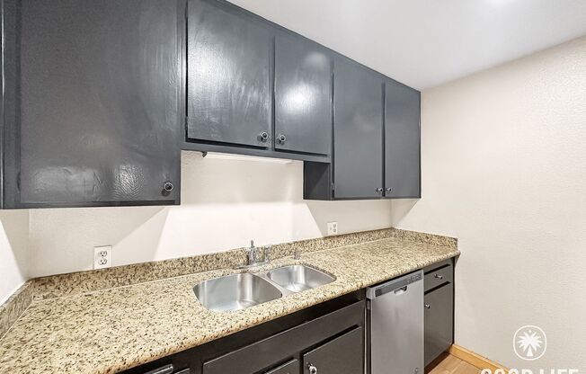Spacious 2B 2BA Condo with AC and Large Patio!