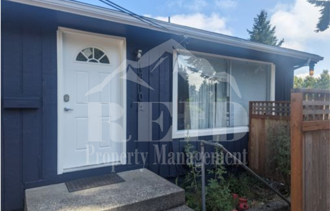 Cute and Cozy, Centrally Located Triplex with Yard