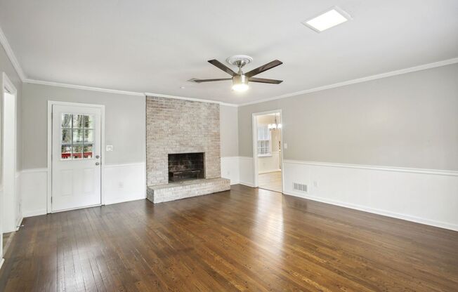 4 beds, 2.5 baths, $2,575, Unit Unit A
