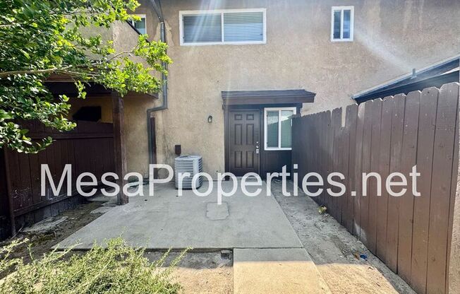 1749 E FAIRFIELD CT
