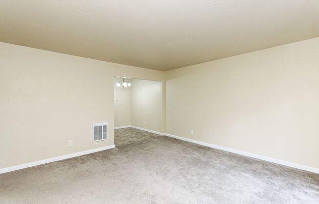 2 beds, 1 bath, 900 sqft, $2,445, Unit 206