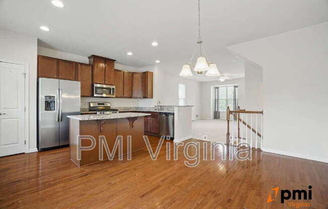 315 W CONSTANCE RD