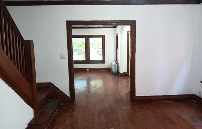 1105-1107 Grafton Ave