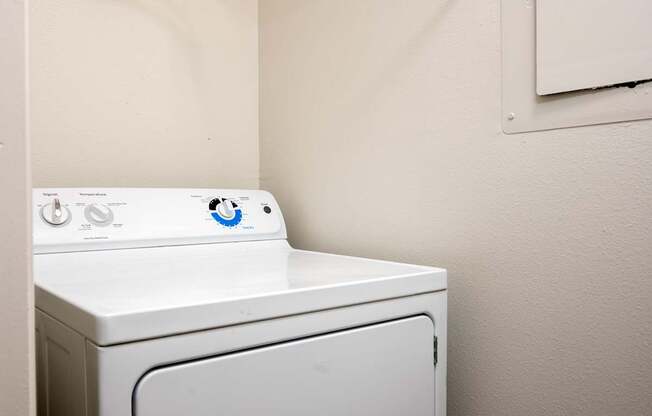 Haven Lake Oswego | Washer & Dryer