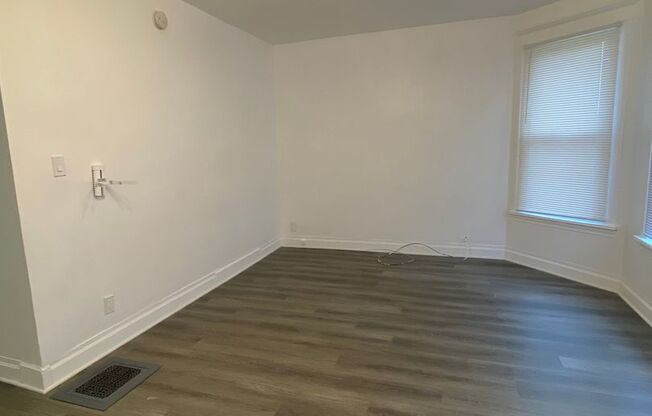 Charming 4BR Duplex in Chicago