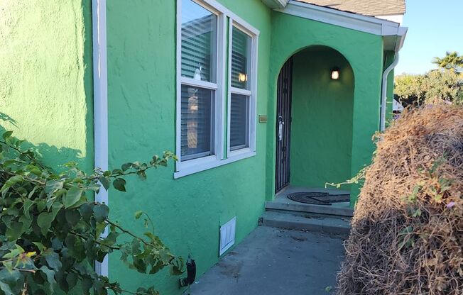 Move in special 1/2 off First Months Rent  2 Bedroom 1 Bath on large lot with RV parking access from Alley