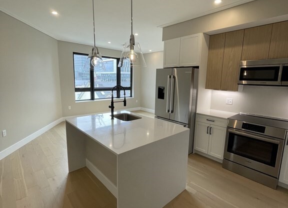 Studio, 1 bath, 568 sqft, $2,550, Unit 315