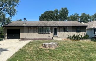 6804 E 135th St, Grandview MO 64030/ 3 Bedrooms 2 full bathrooms/ Single family home - Rent $1450