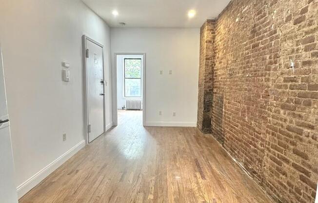 509 E 81 ST