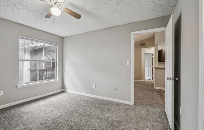 2 beds, 2 baths, 966 sqft, $1,499, Unit 07-303