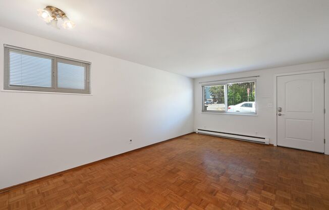 1Bd / 1Ba near Greenlake and Phinney Ridge - In-Unit Washer/Dryer