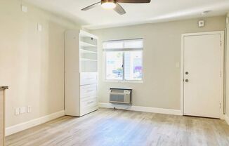 Remodeled Beach Studio Available in the Heart of La Jolla! Only $1,800/mo!