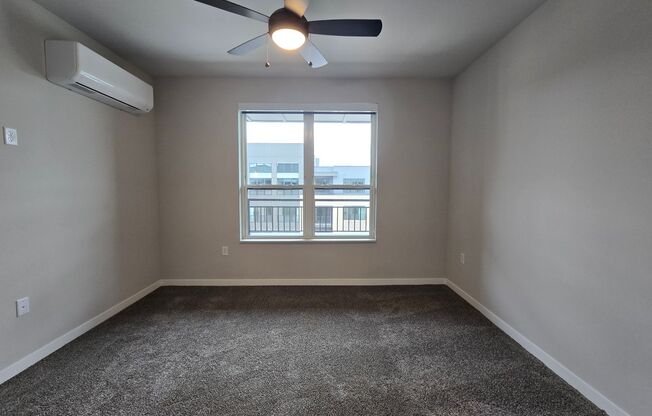 2 beds, 1 bath, 955 sqft, $2,080, Unit 8421-419