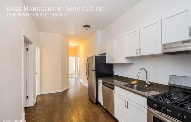 1530 W Wilson Ave