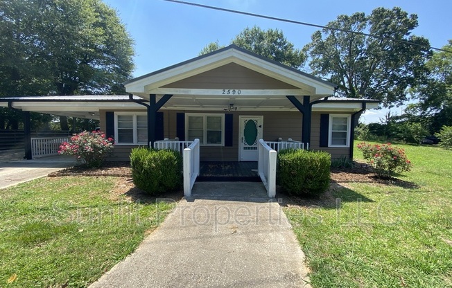 3 beds, 1 bath, 1,135 sqft, $1,400