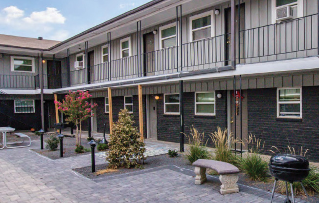 2 beds, 1 bath, 855 sqft, $850, Unit 2805-126