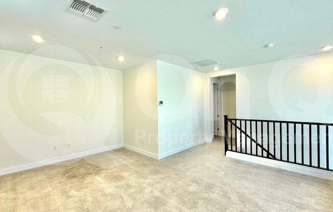 3 beds, 2.5 baths, 2,285 sqft, $3,199, Unit 44