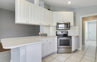 10870 SW DARDANELLE DR