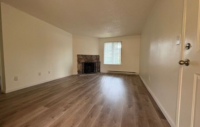 Jamestowne Plaza Apartments