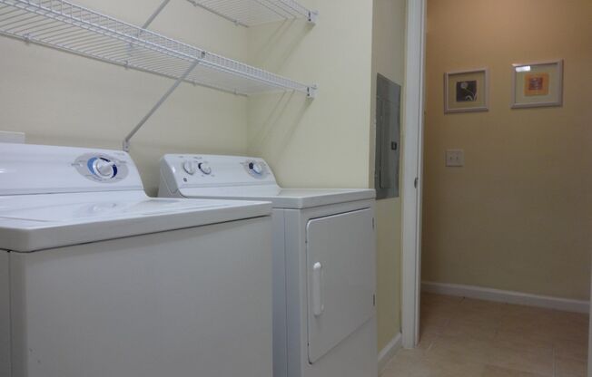 1 bed, 1 bath, $1,145, Unit Cricket Club Condo II