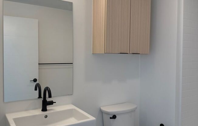 2 beds, 2 baths, 816 sqft, $4,249, Unit 305