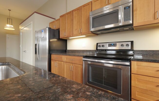 2 beds, 2 baths, 1,295 sqft, $2,090, Unit 202