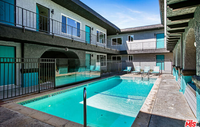 2 beds, 1 bath, 900 sqft, $2,249, Unit 115