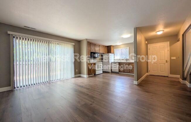 318 BLOSSOM WAY