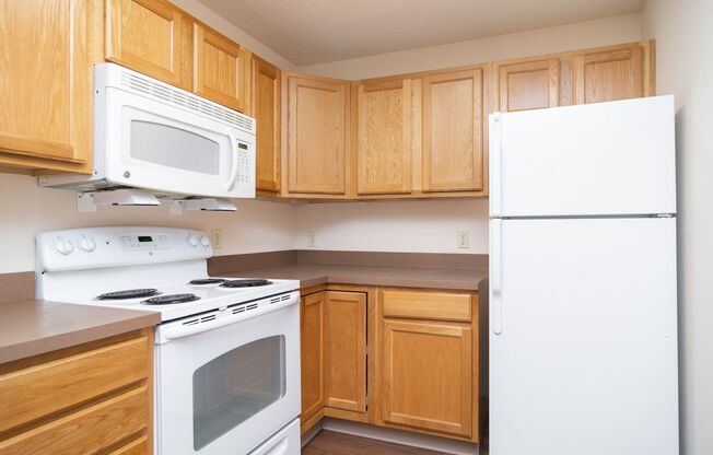 1 bed, 1 bath, 695 sqft, $875, Unit 121