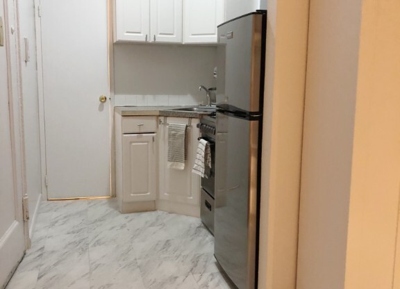 224 E 27 ST