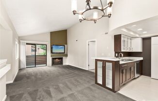 Great 1bed 1bath Location in Kirkland! Parking and W/S/G included in rent